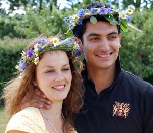 Hanna och Jorge - ett midsommarpar - foto Gebbe Bjrkman