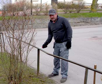 Arbete vid ateljen. foto Gebbe Bjrkman